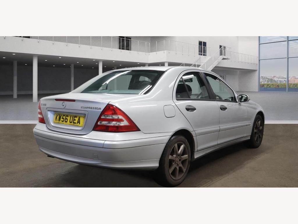 Used Mercedes Benz C Class Saloon 1 8 C180 Kompressor Classic Se 4dr In