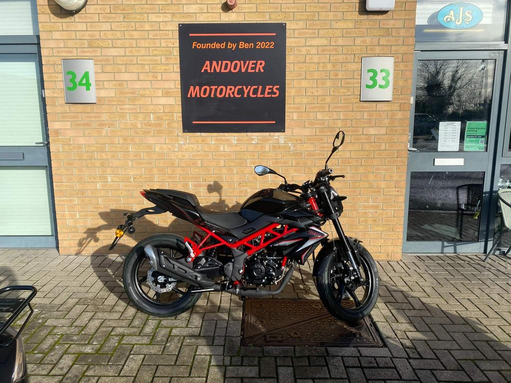 Used Benelli Bn Naked 125 In Andover Hampshire Andover Motorcycles