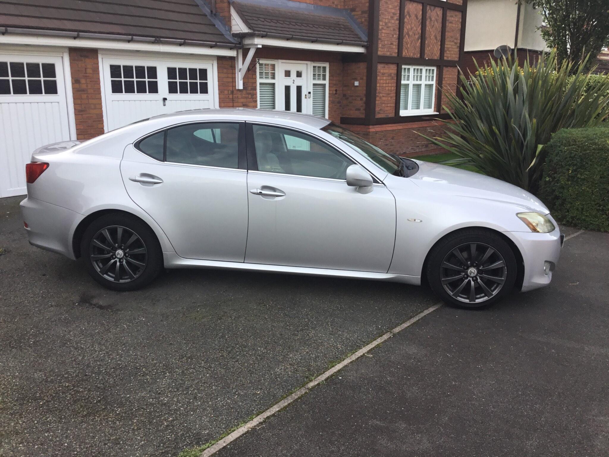 Lexus IS 2005
