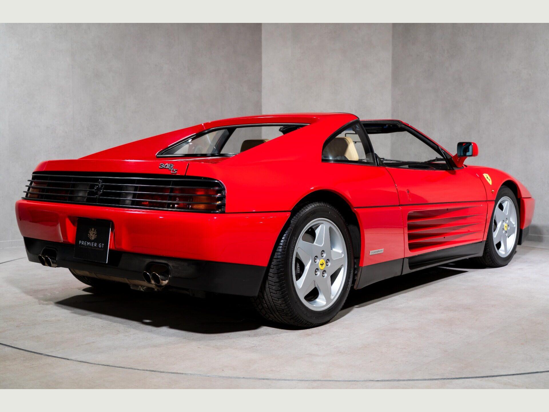 Ferrari 348 spider chez Autodrome Cannes, Importateur Pagani