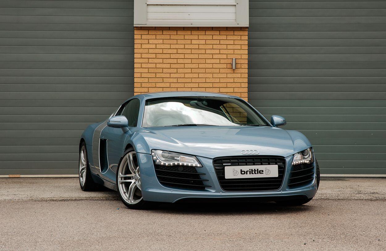 Watch Audi R8 GT Drag Race R8 Spyder With AWD, RWD R8 Coupe