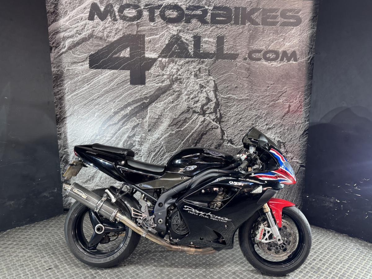 Injection Triumph 955i D'occasion - Pièce Moto Fonctionnelle, Usure Superficielle