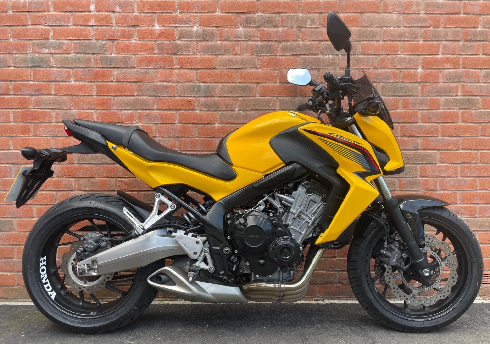 CB650F 2014-2016 RC83 LinksAuto2019最新モデル純正ハロゲンランプ LA-FIバイク ワンタッチで取り付けLED H4 H/L オートバイヘッドライト HONDA CB650F (2014-2017) Review | Speed, Specs \u0026 Prices