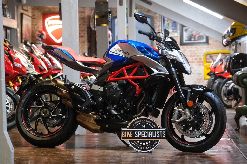 ★ MV AGUSTA アグスタ BRUTALE800，DRAGSTER，等 Taira Racing タイラレーシング コアガード ブラック 極上中古品！！ MV Agusta Dragster bikes for sale | AutoTrader Bikes