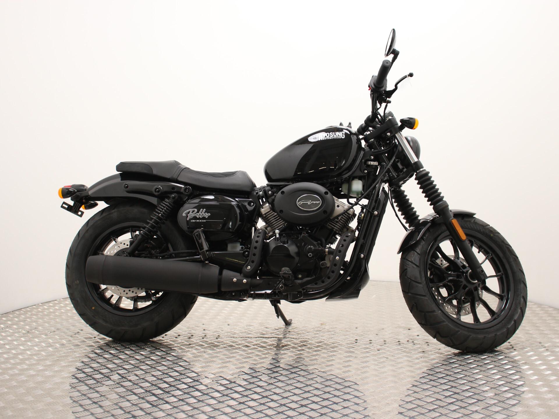 HOT 125 Custom Hyosung Bobber 125 Test HYOSUNG BOBBER