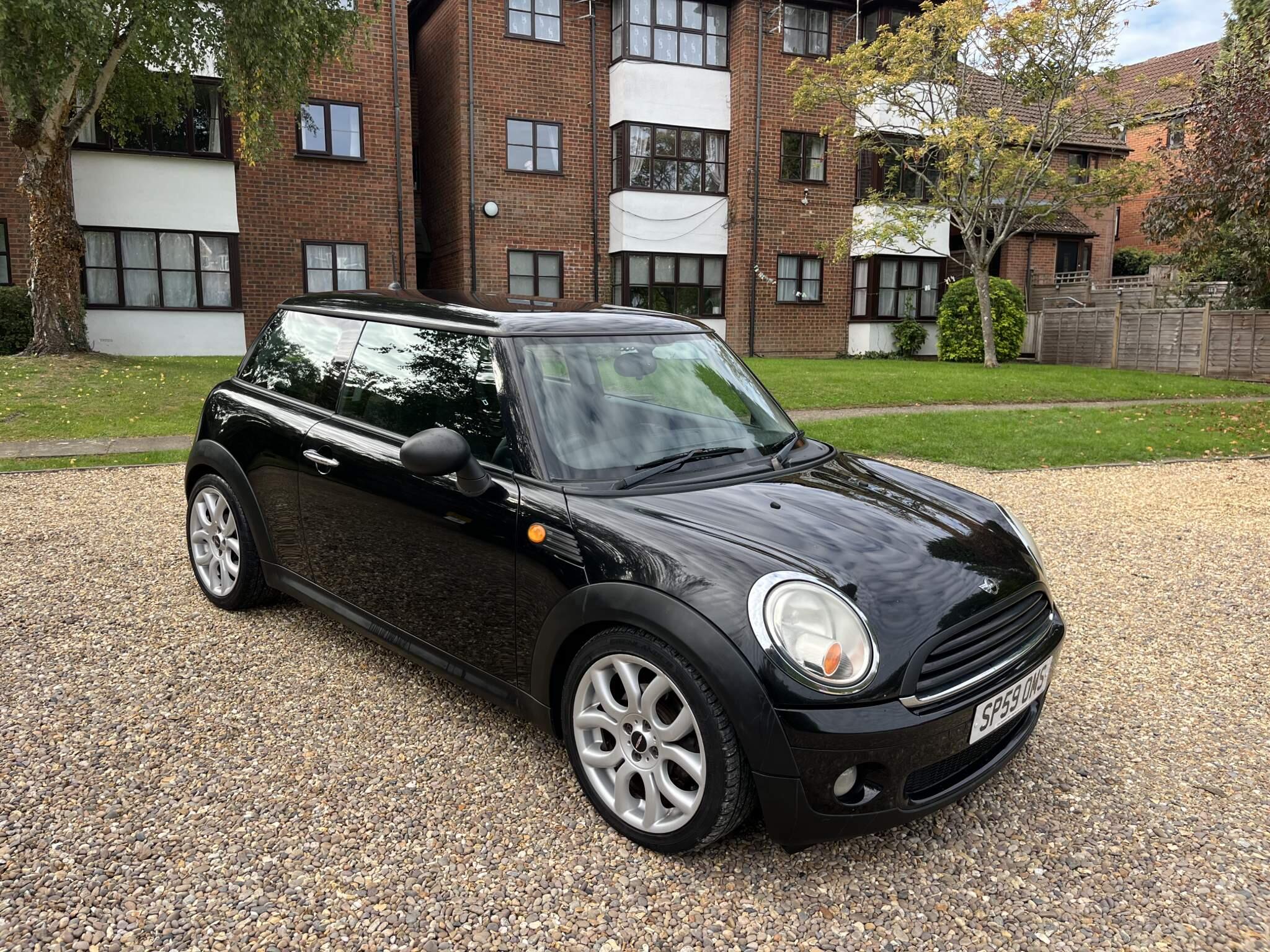 Mini Hatch 2009