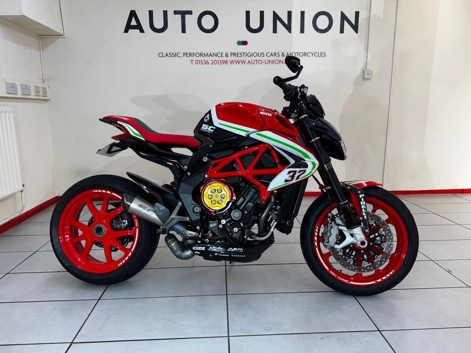 ★ MV AGUSTA アグスタ BRUTALE800，DRAGSTER，等 Taira Racing タイラレーシング コアガード ブラック 極上中古品！！ MV Agusta Dragster bikes for sale | AutoTrader Bikes