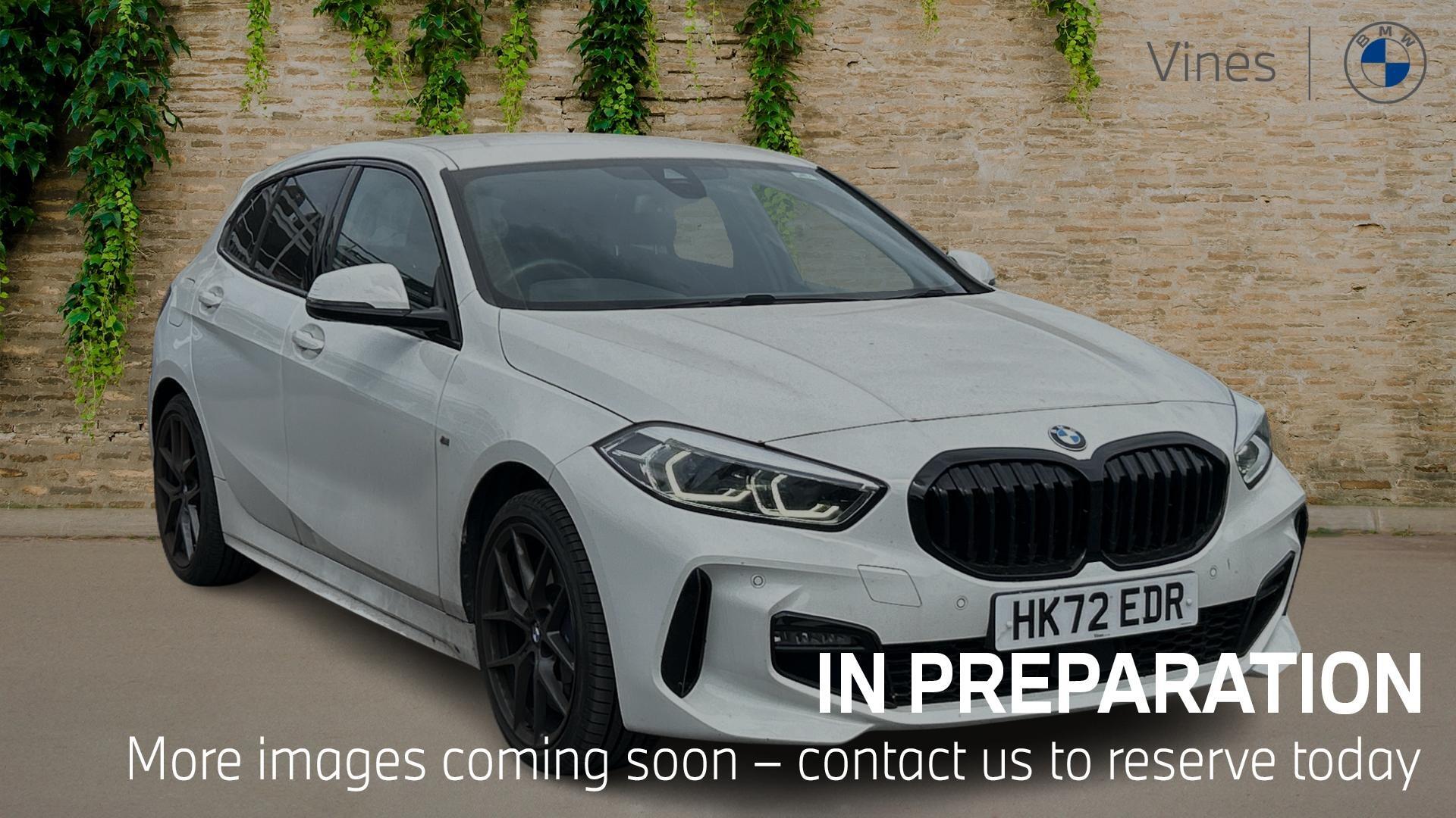 2022 BMW 1 Series — photo 1