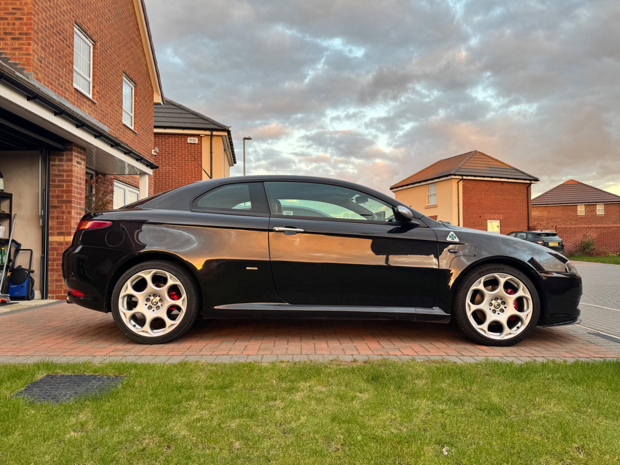Alfa Romeo GT 1900 JTDm Black Line - M4 s.a.s