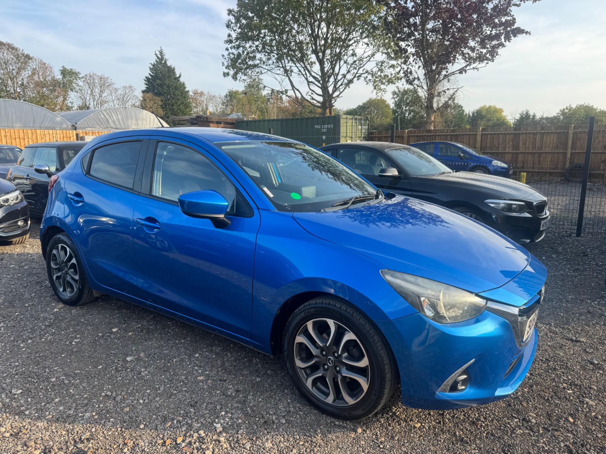 Mazda 2 2015