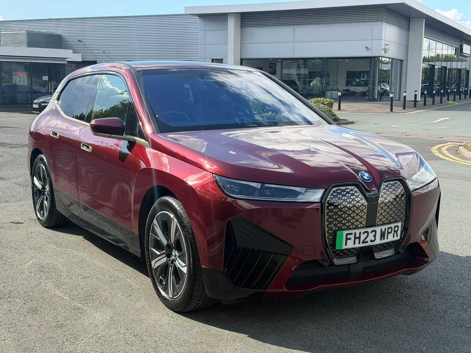 2023 BMW iX