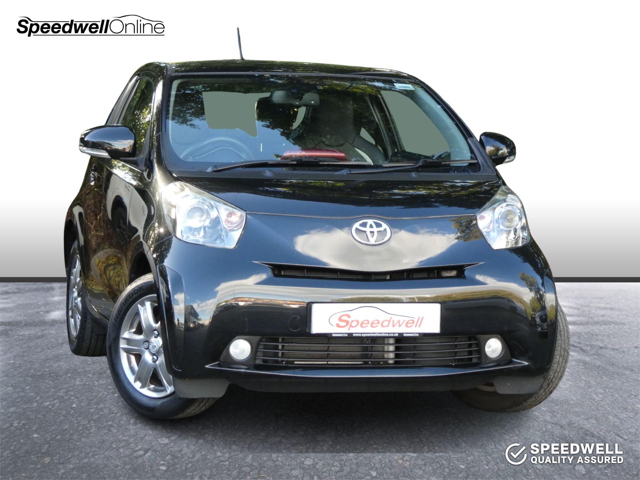 Toyota iQ
