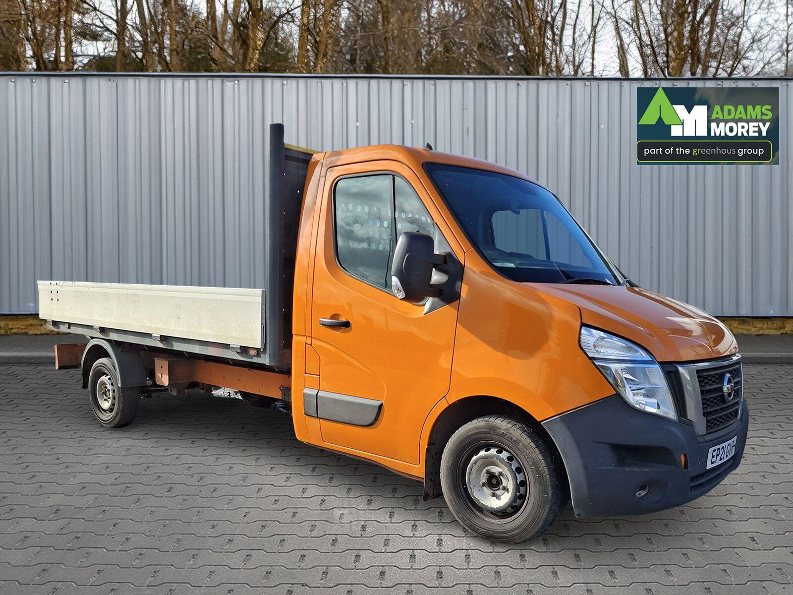 2021 NISSAN NV400