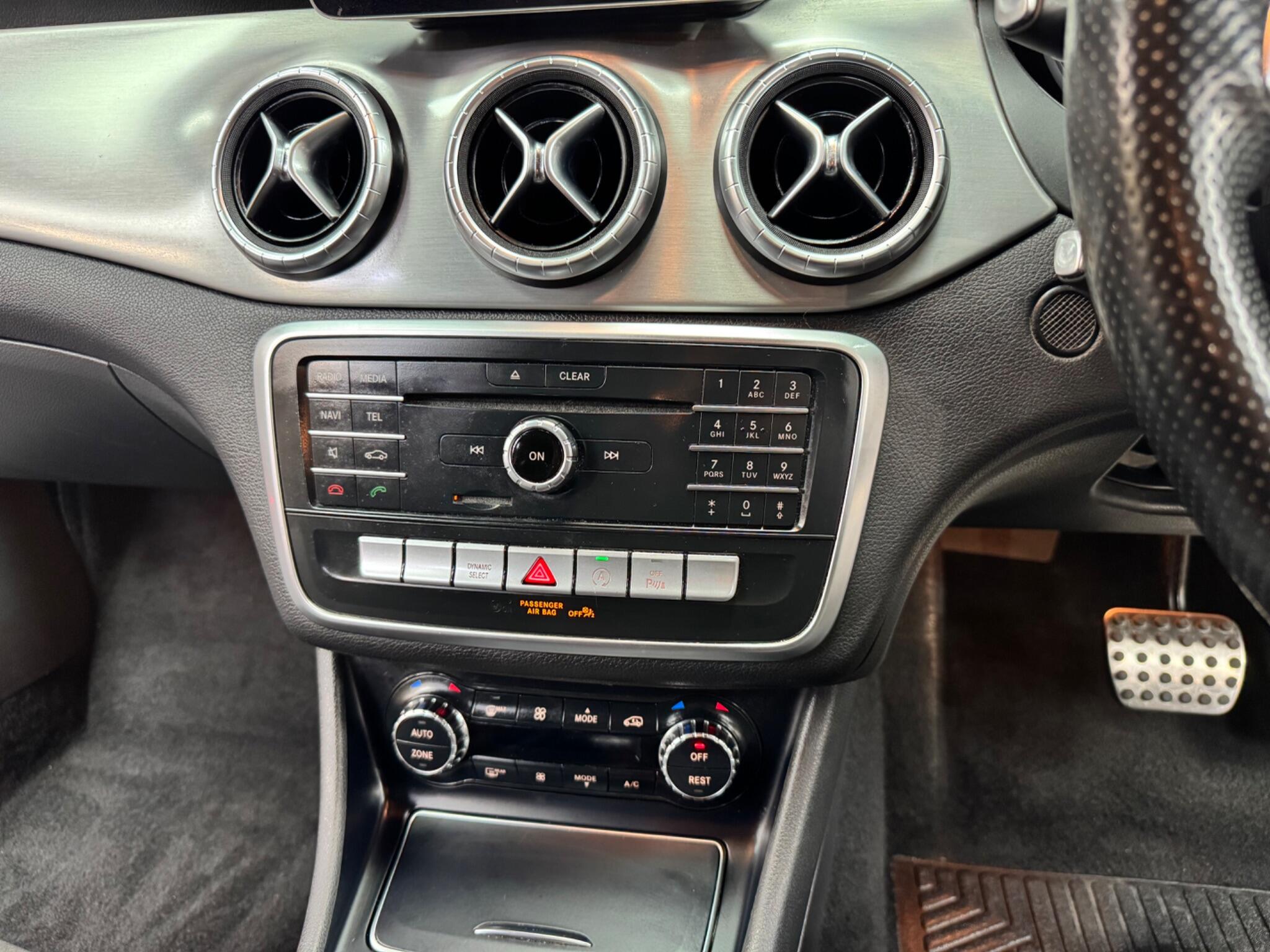 Mercedes-Benz Cla view 34