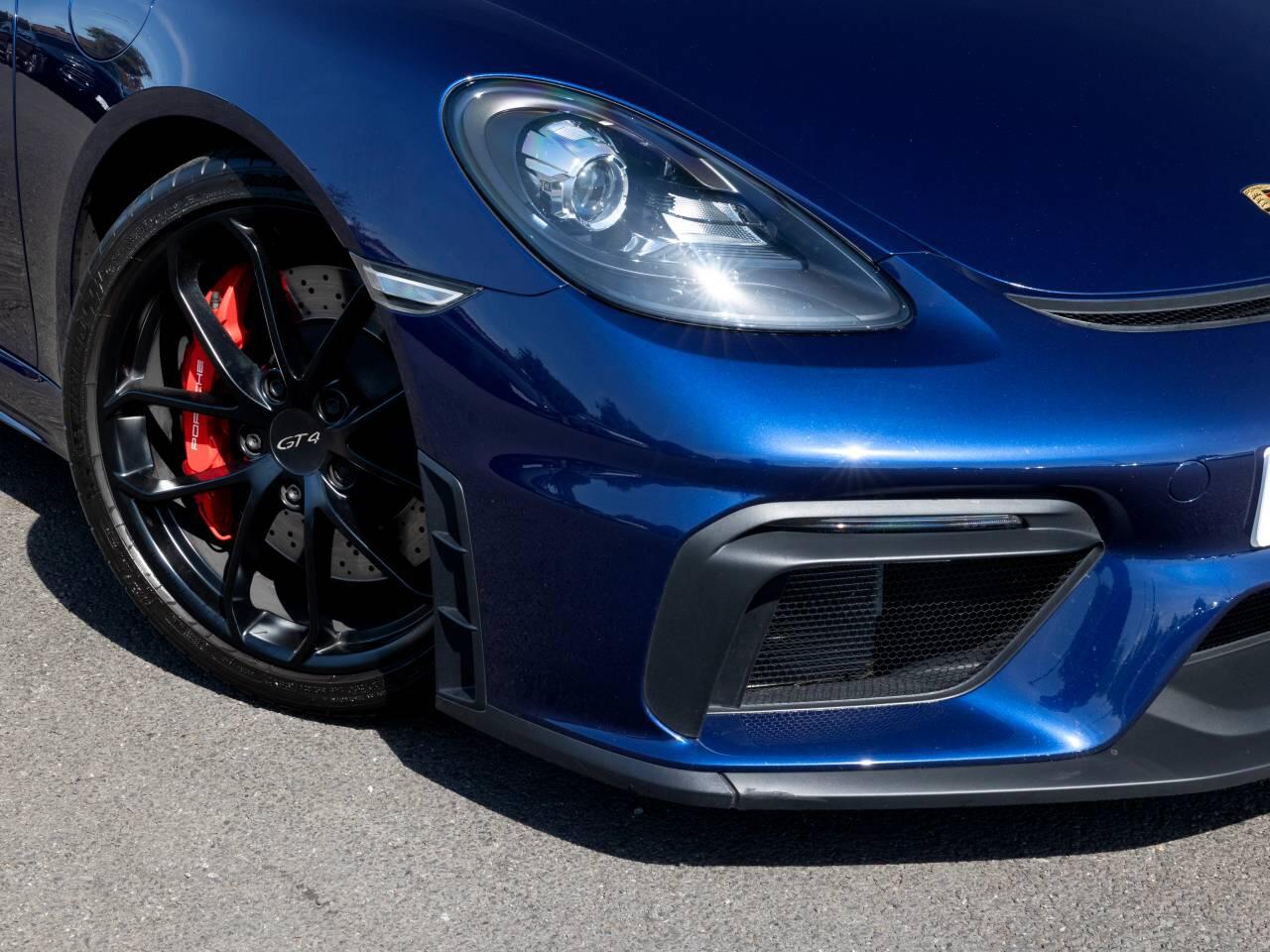 Porsche Cayman view 31