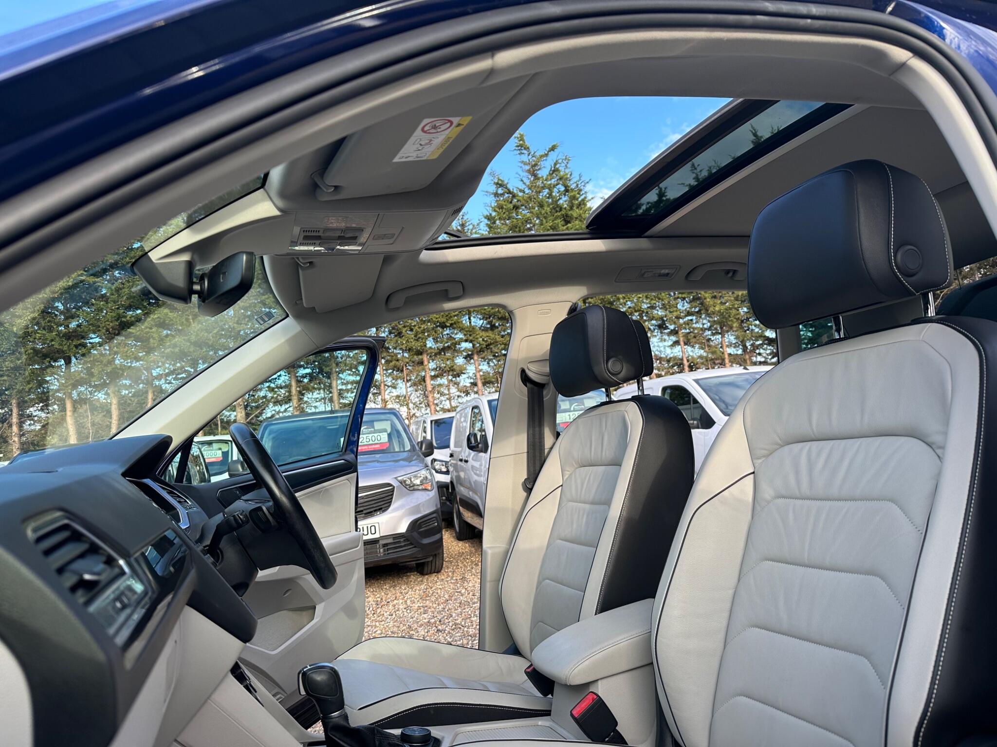 Volkswagen Tiguan view 21