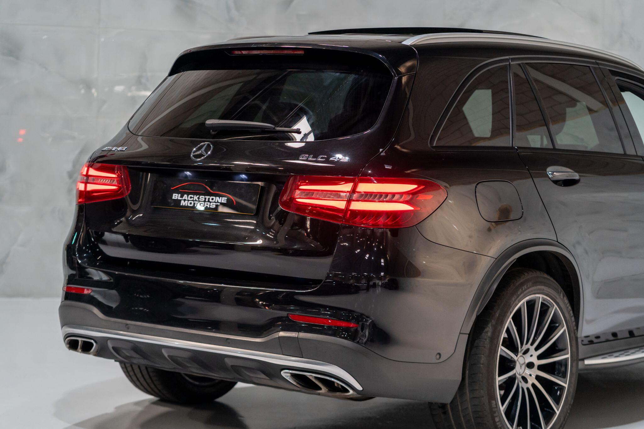 Mercedes-Benz GLC view 10