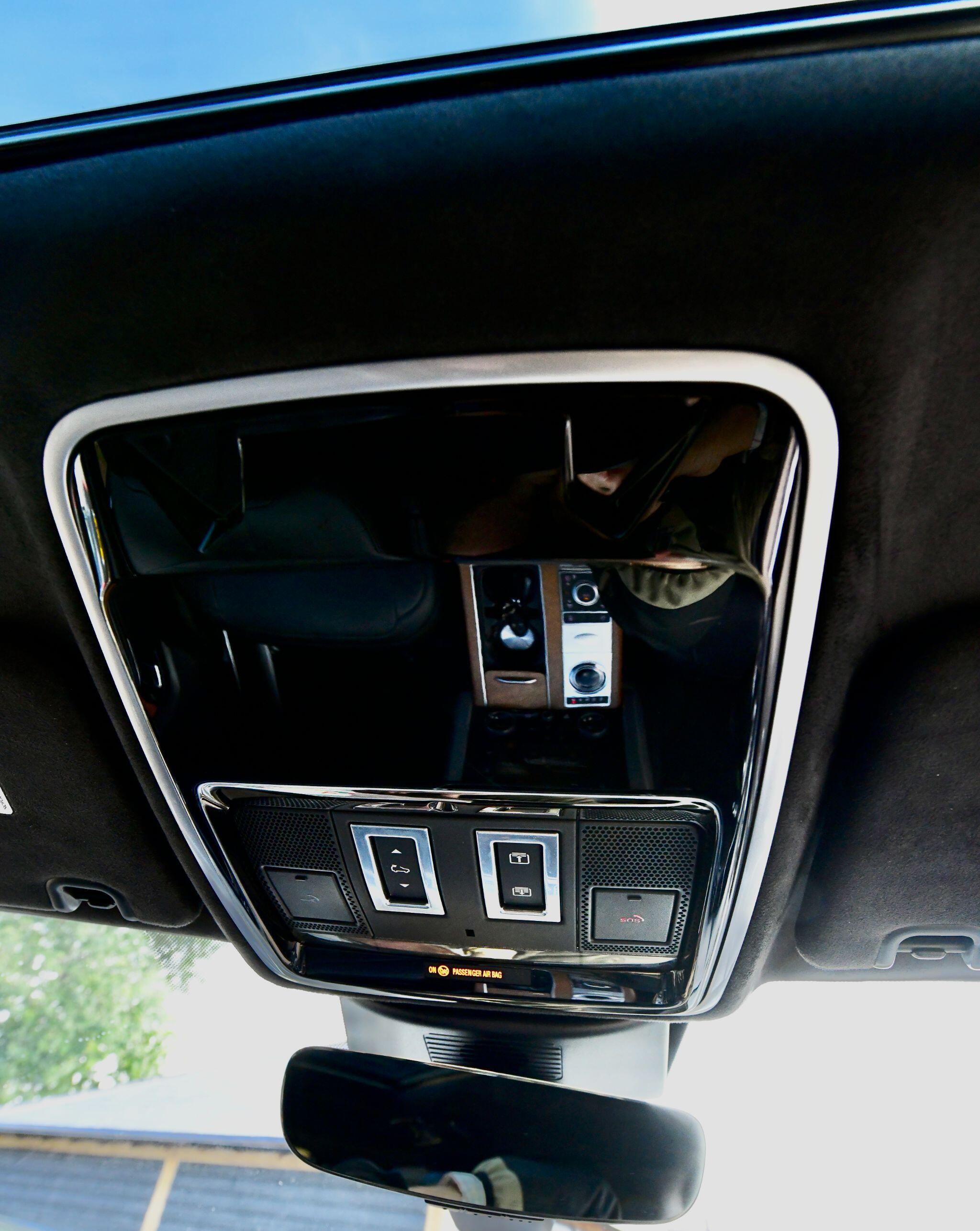Land Rover Range Rover view 74