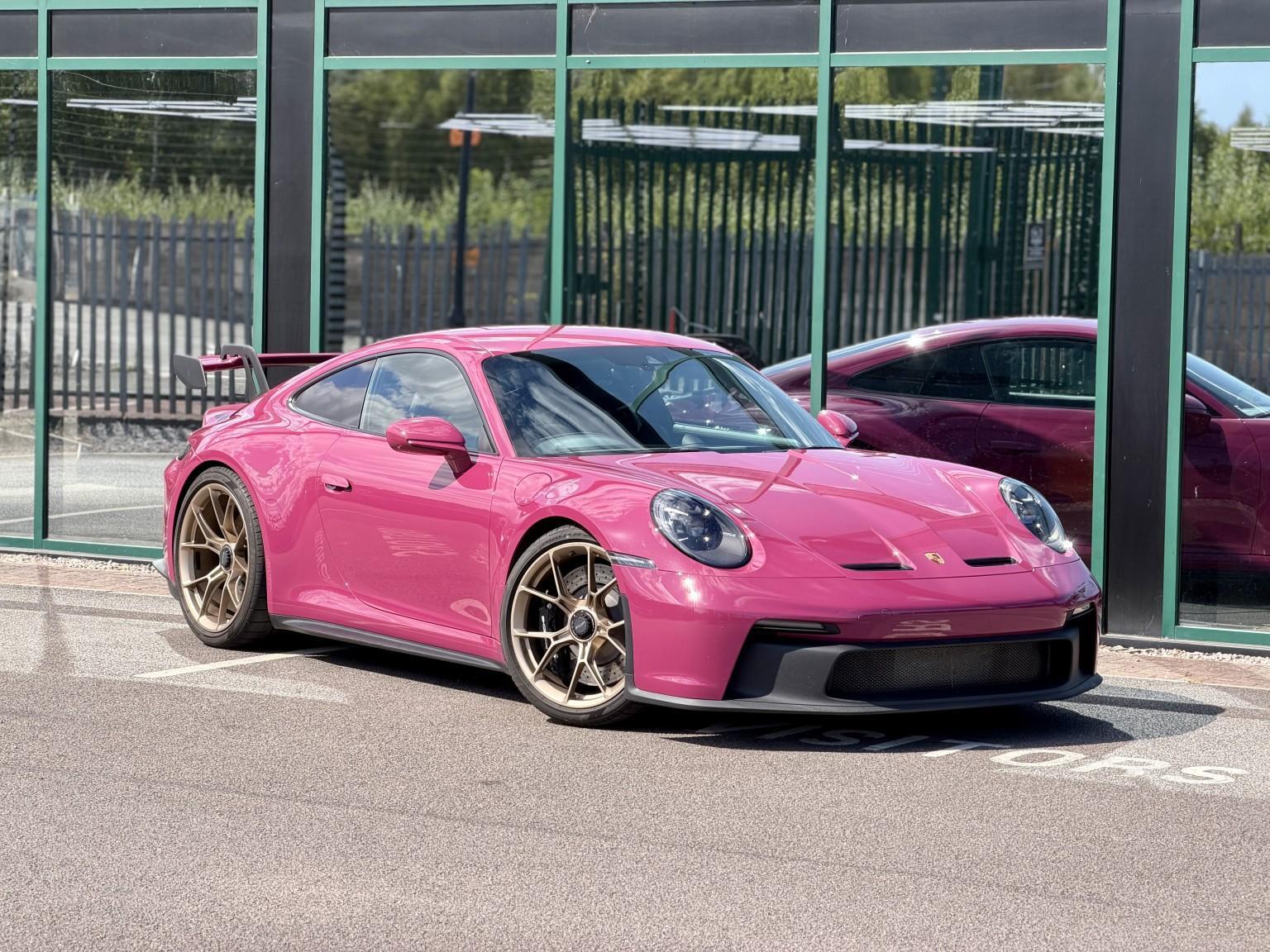 Porsche 911 view 11