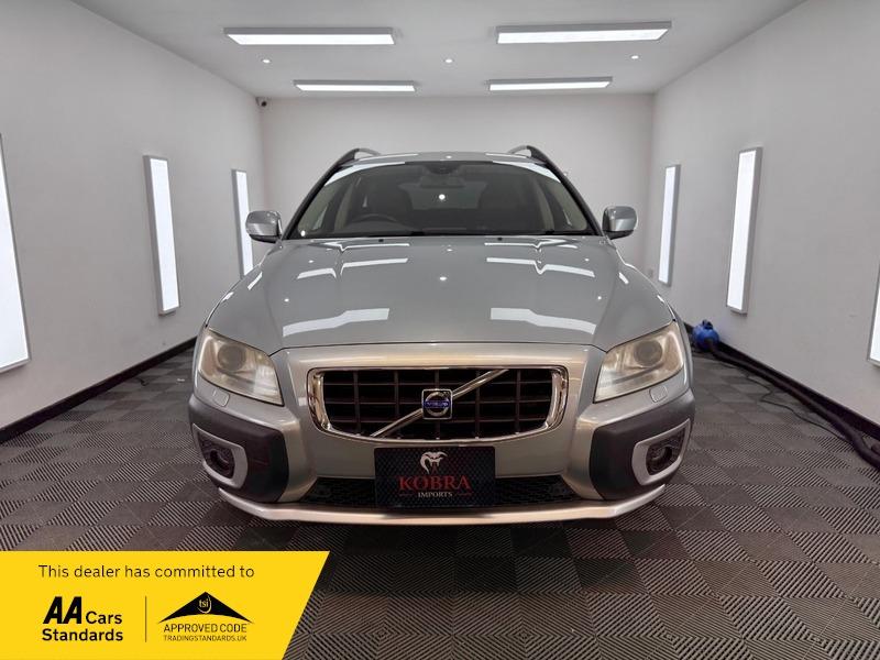 2009 Volvo XC70 image 1