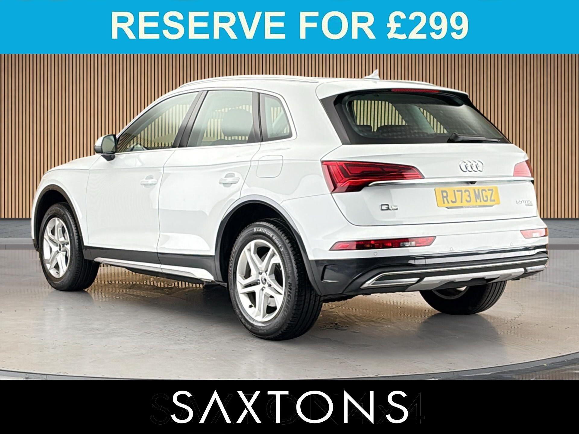 Audi Q5 view 2