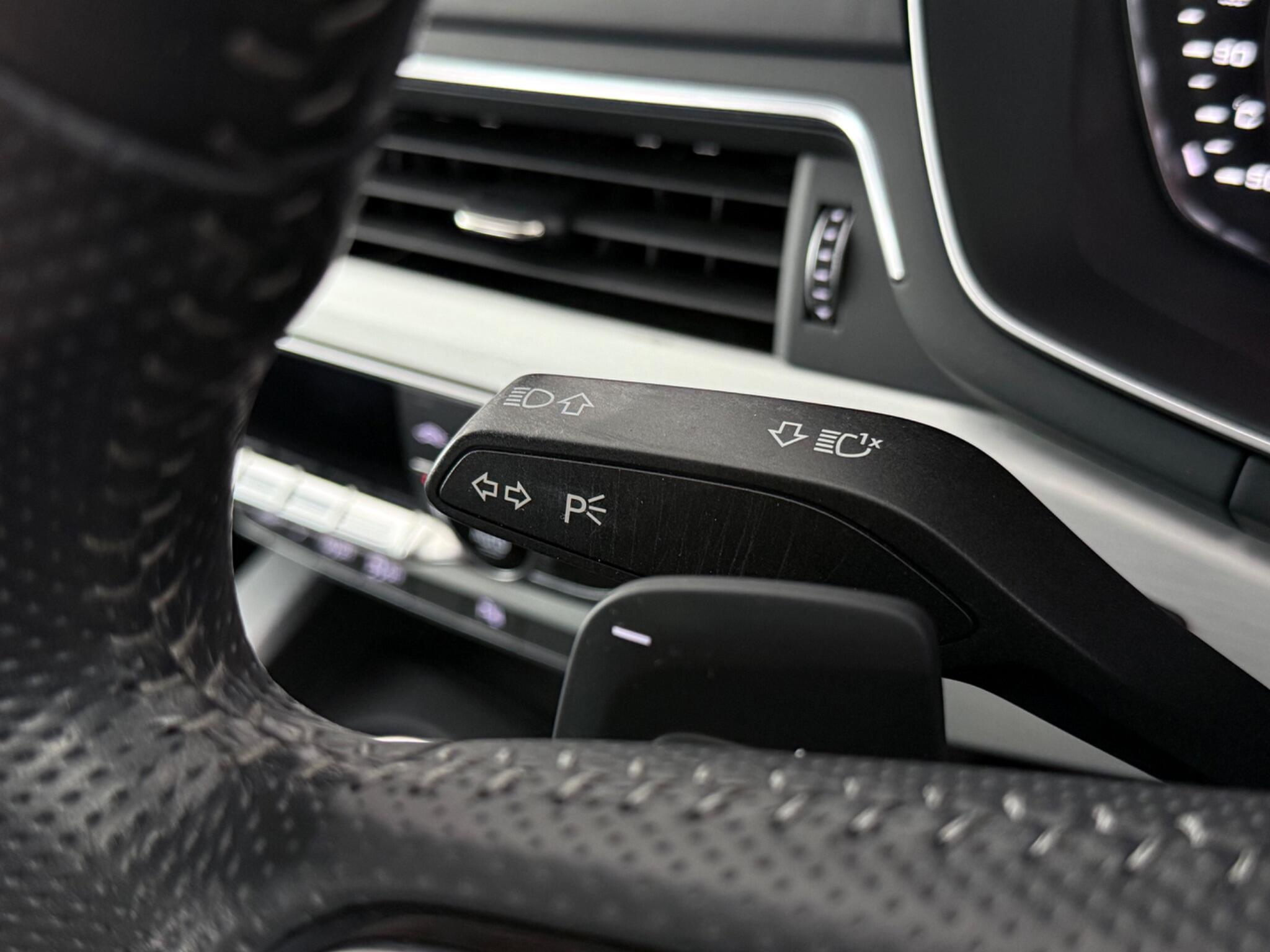 Audi A4 view 15