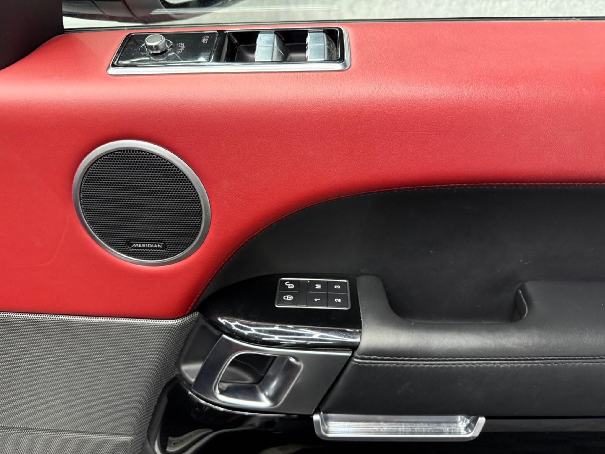 Land Rover Range Rover Sport view 29