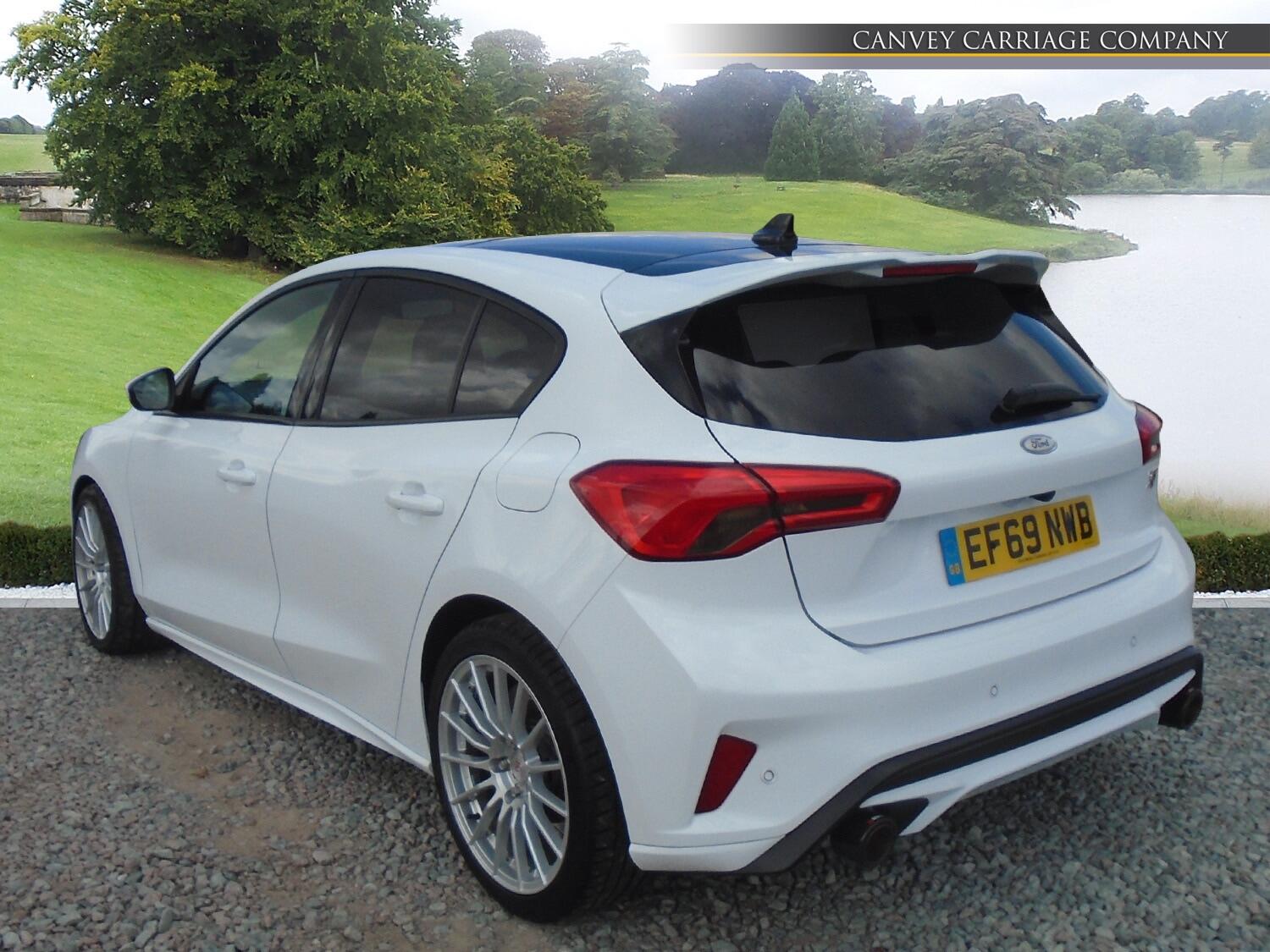 Ford Focus view 4