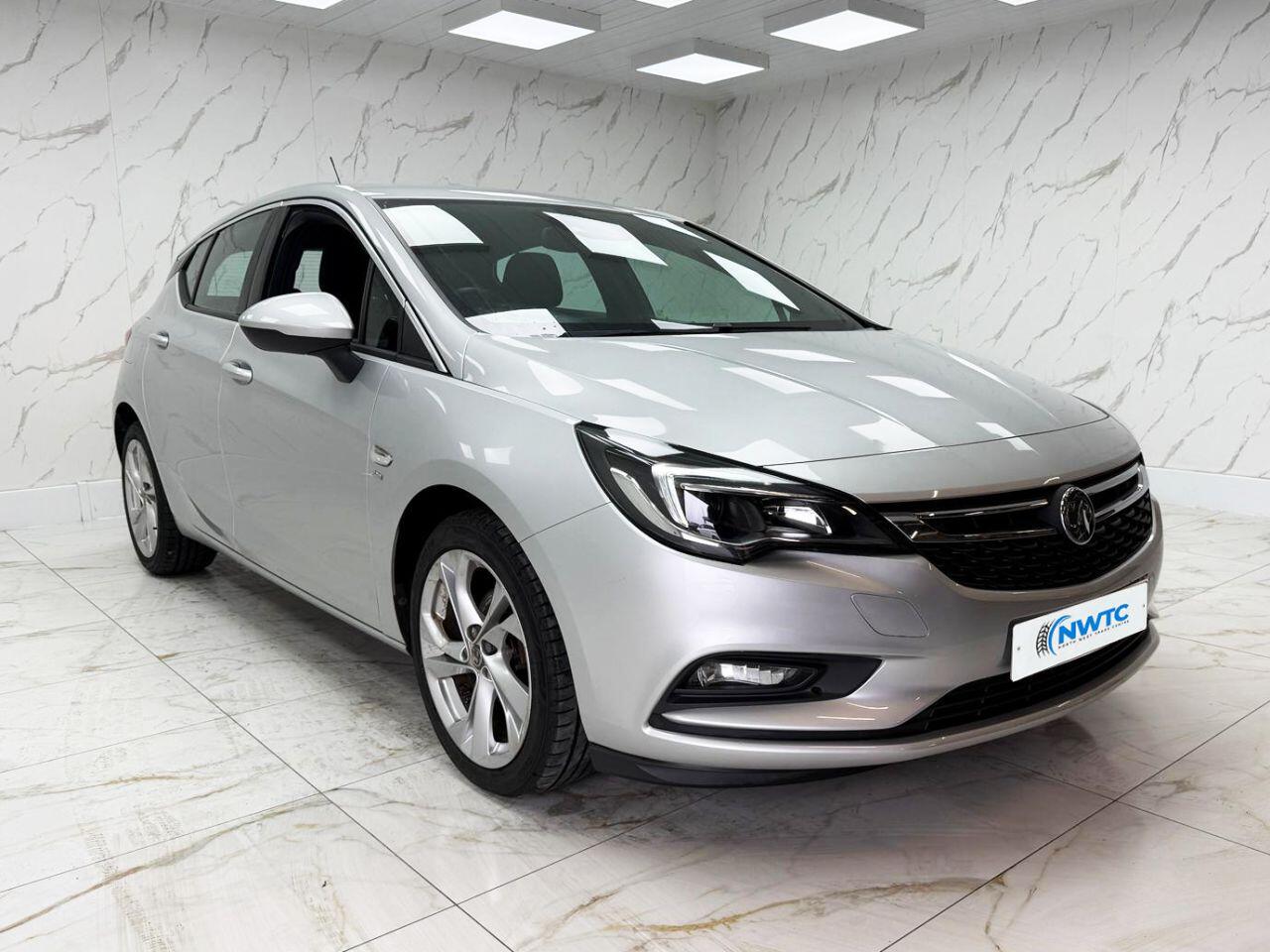 Vauxhall Astra view 4