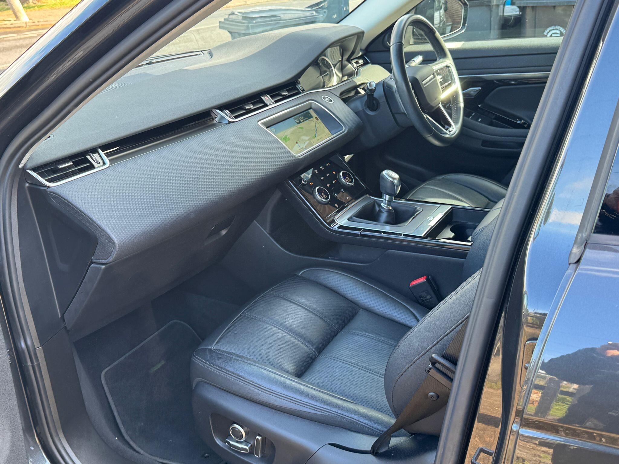 Land Rover Range Rover Evoque view 37