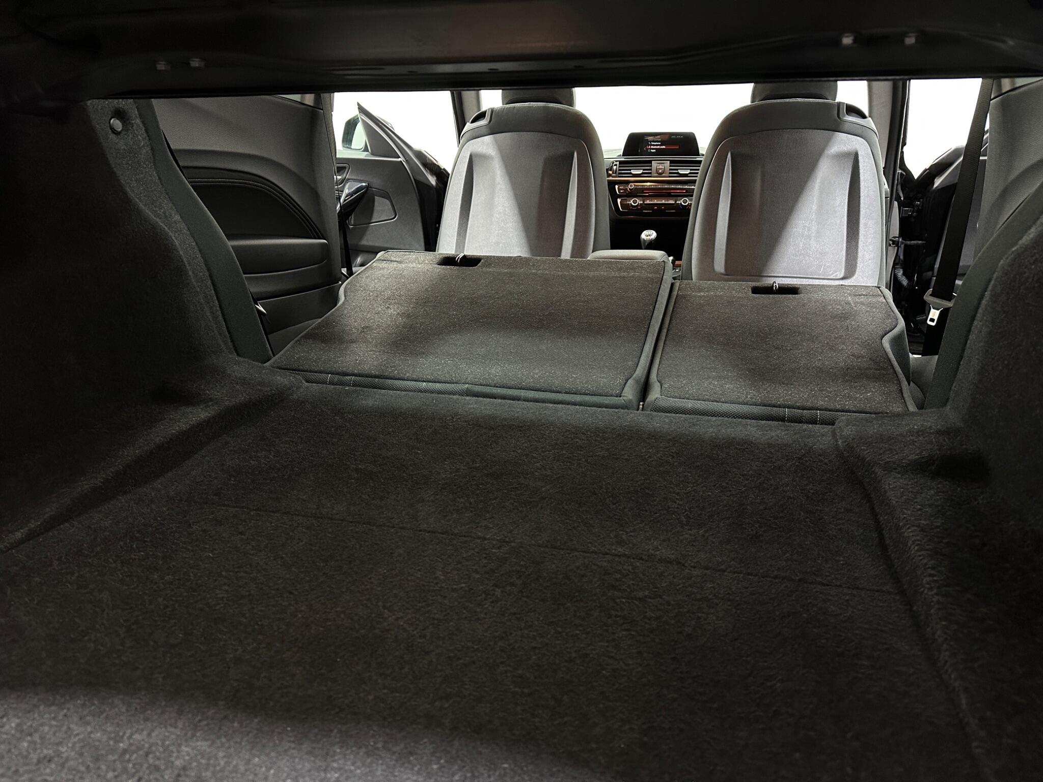 BMW 2 Series view 40