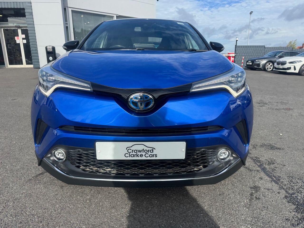 Toyota C-HR view 8