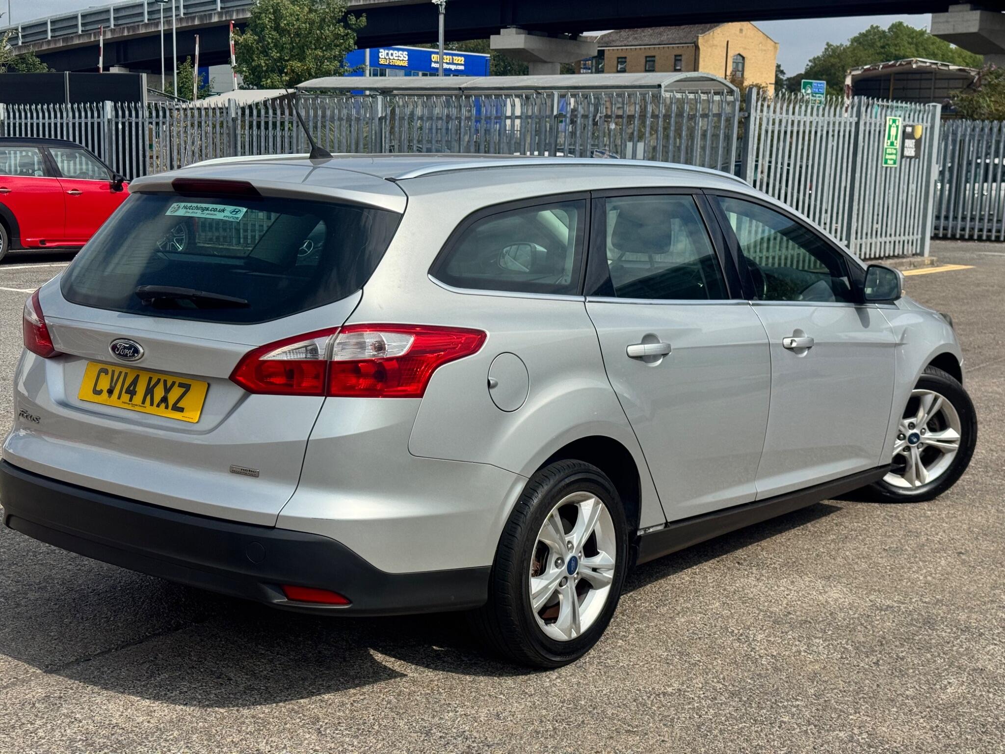 Ford Focus view 24
