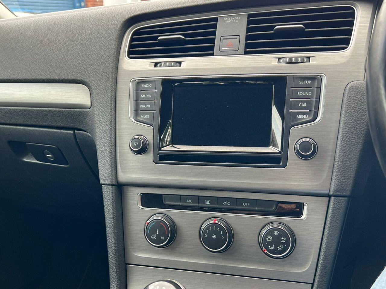Volkswagen Golf view 10