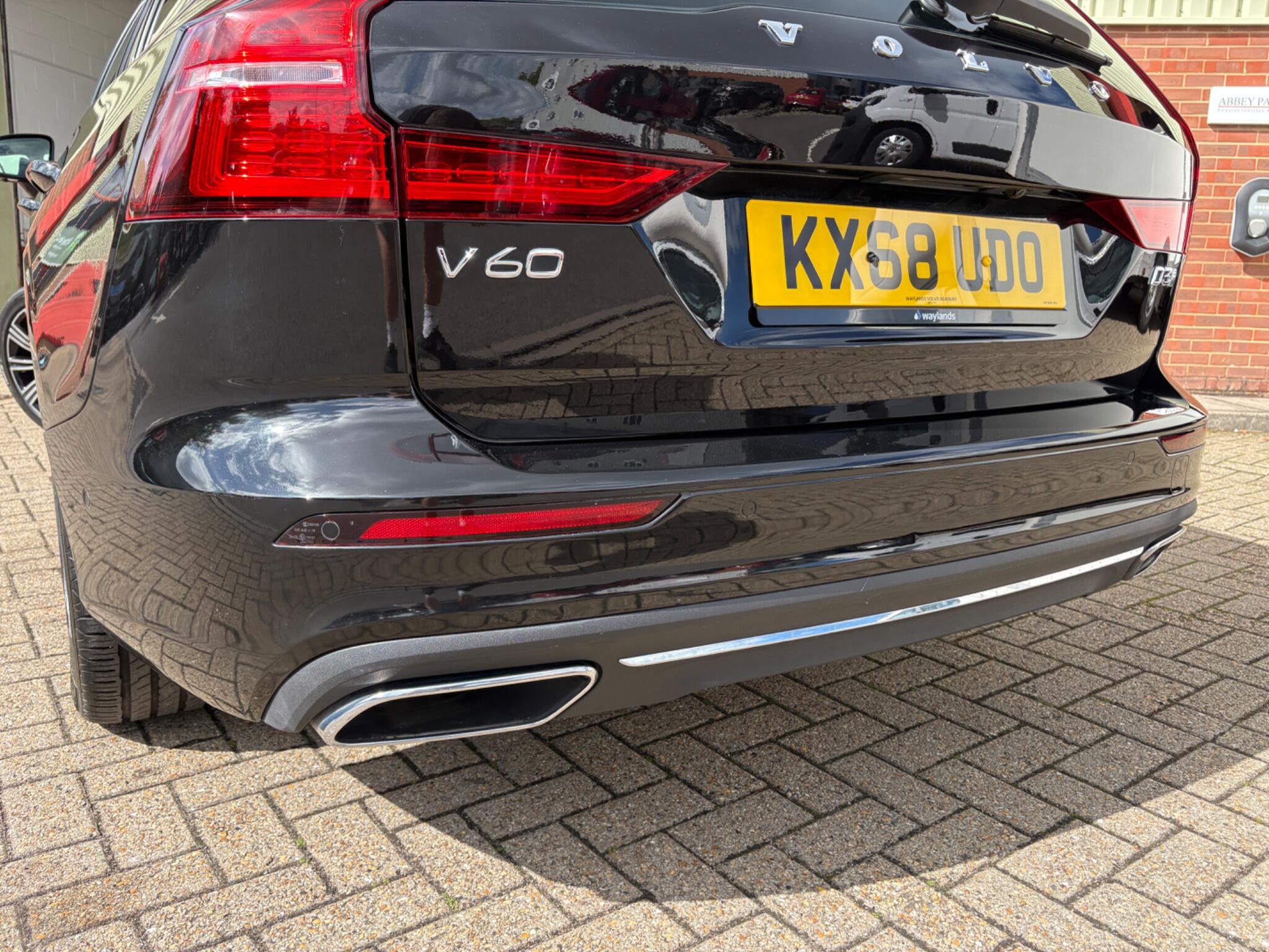 Volvo V60 view 9