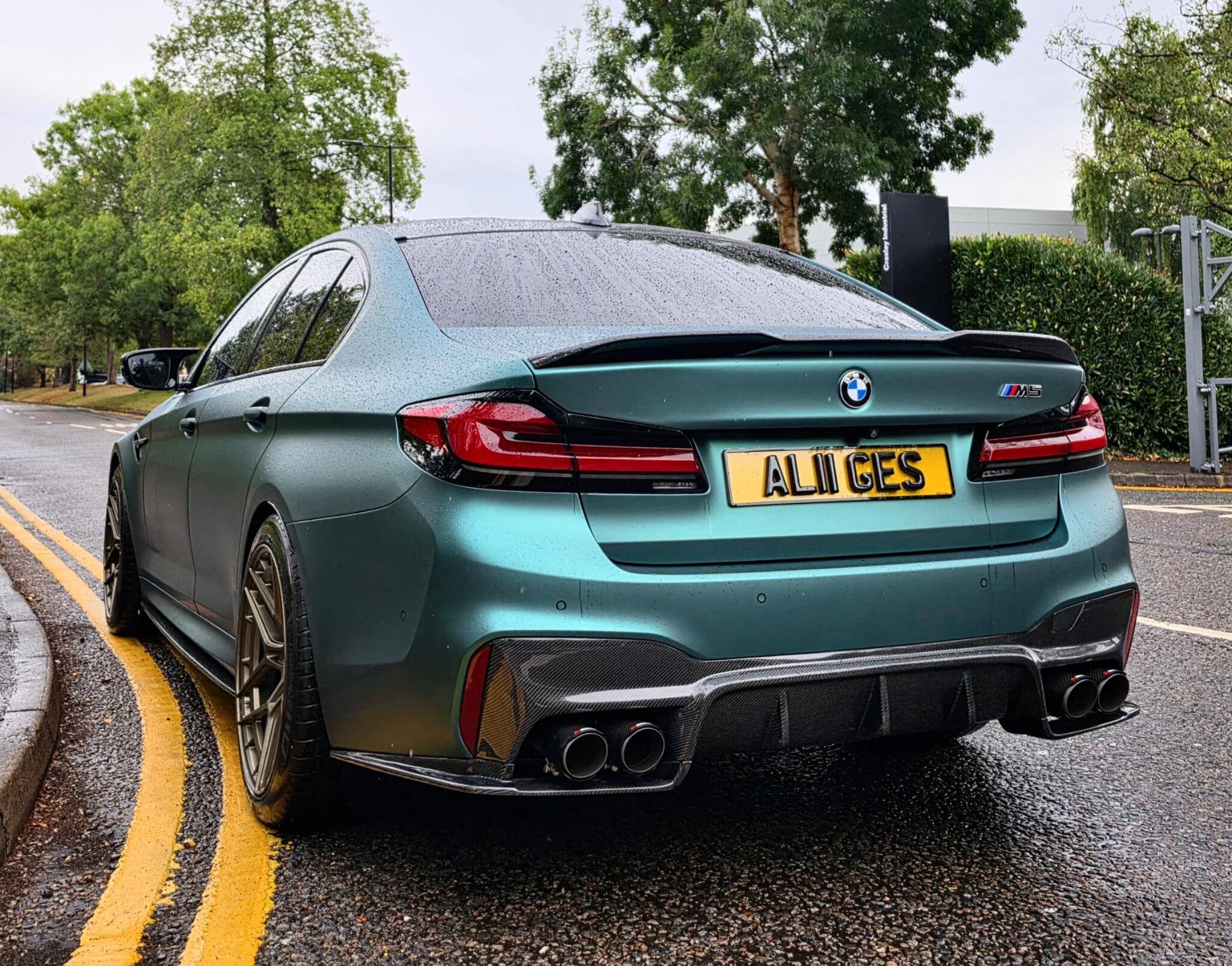BMW M5 view 15