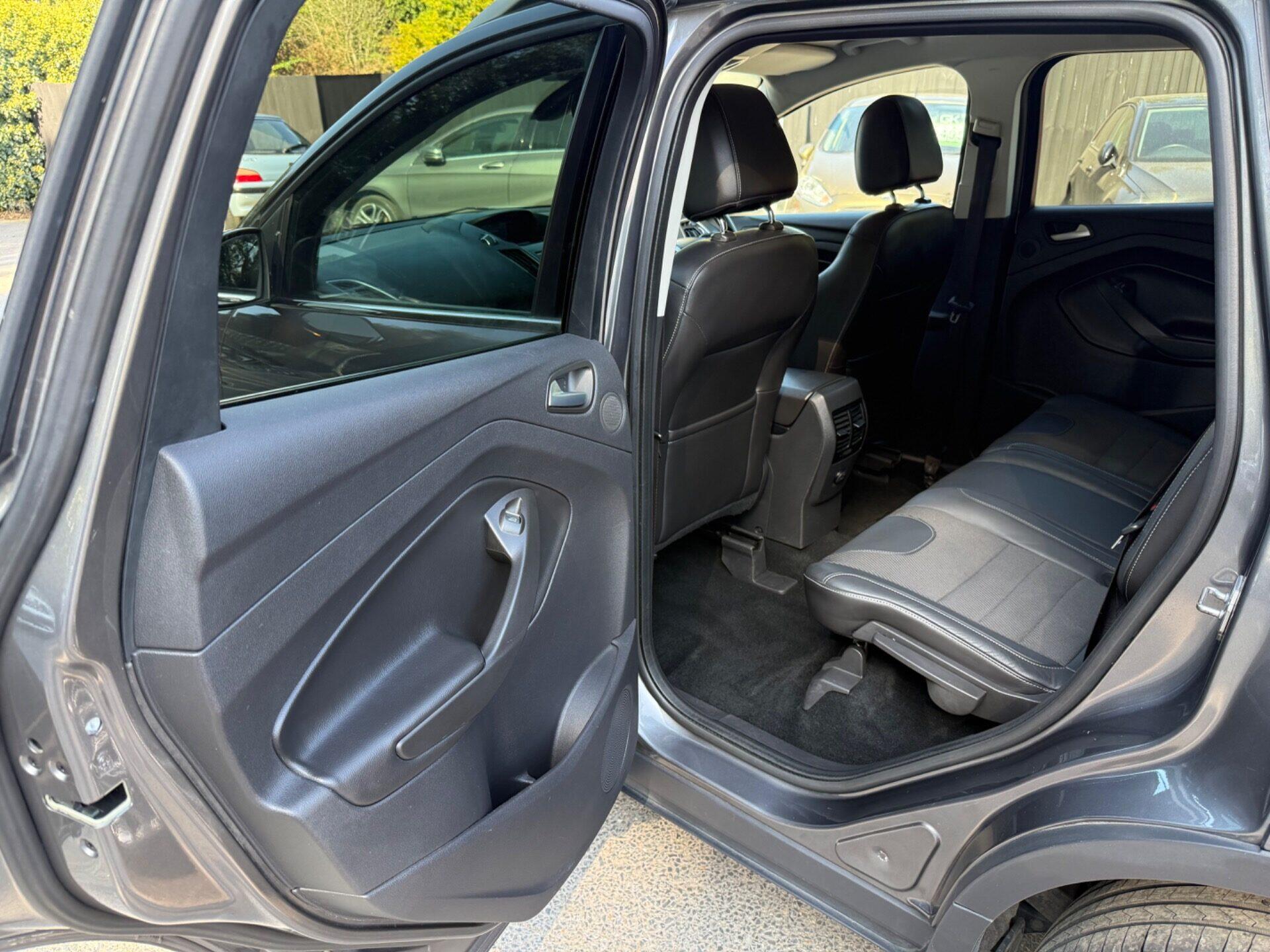 Ford Kuga view 24