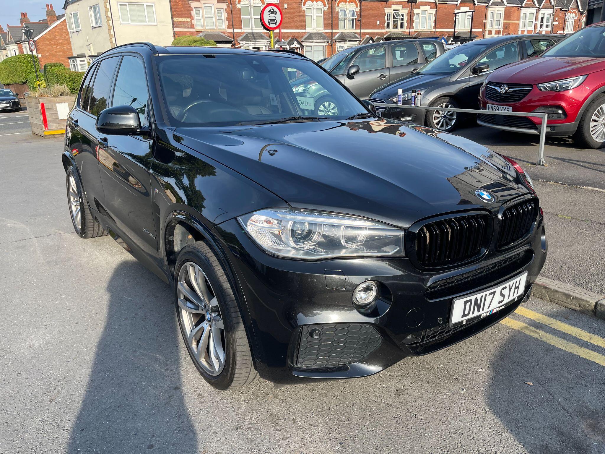 BMW X5 view 2