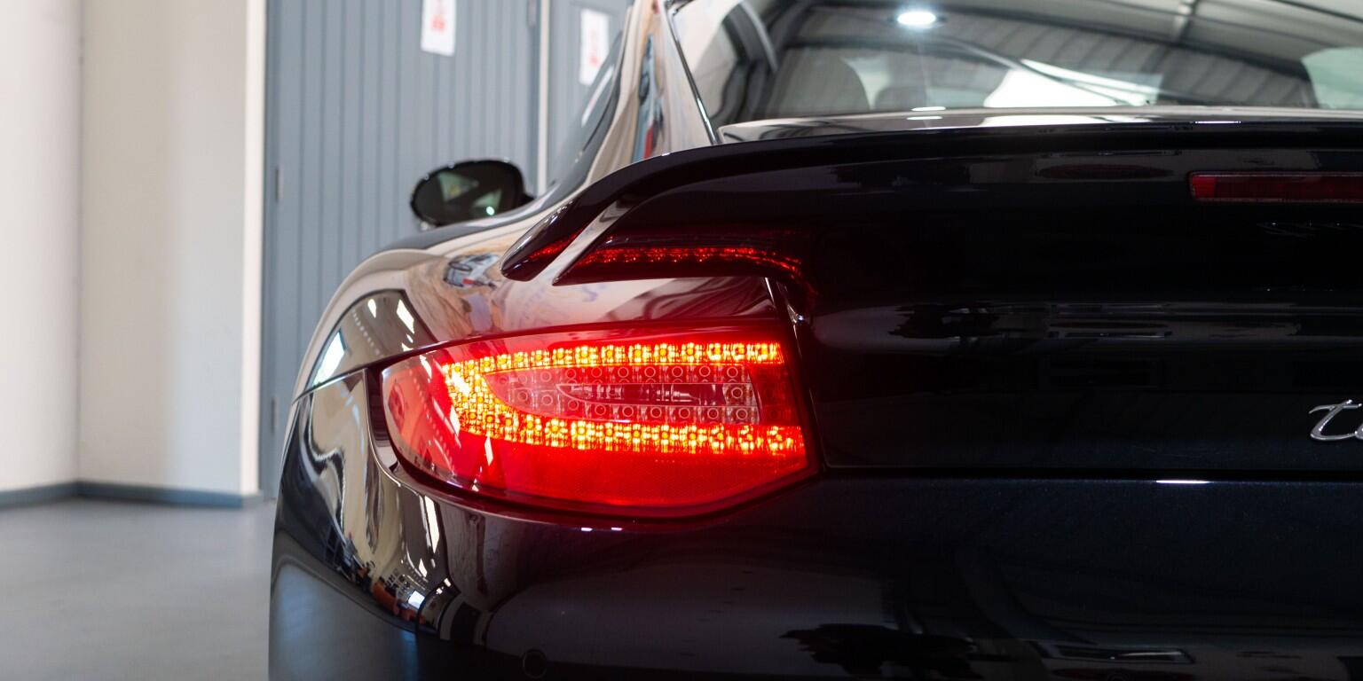Porsche 911 view 47