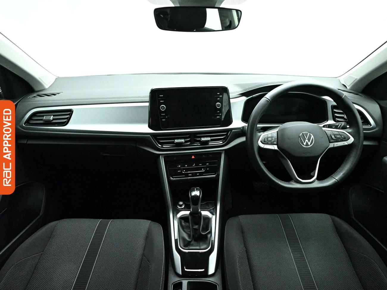 Volkswagen T-Roc view 2