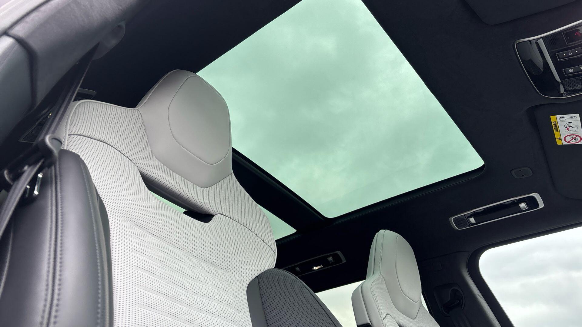 Land Rover Range Rover Sport view 50
