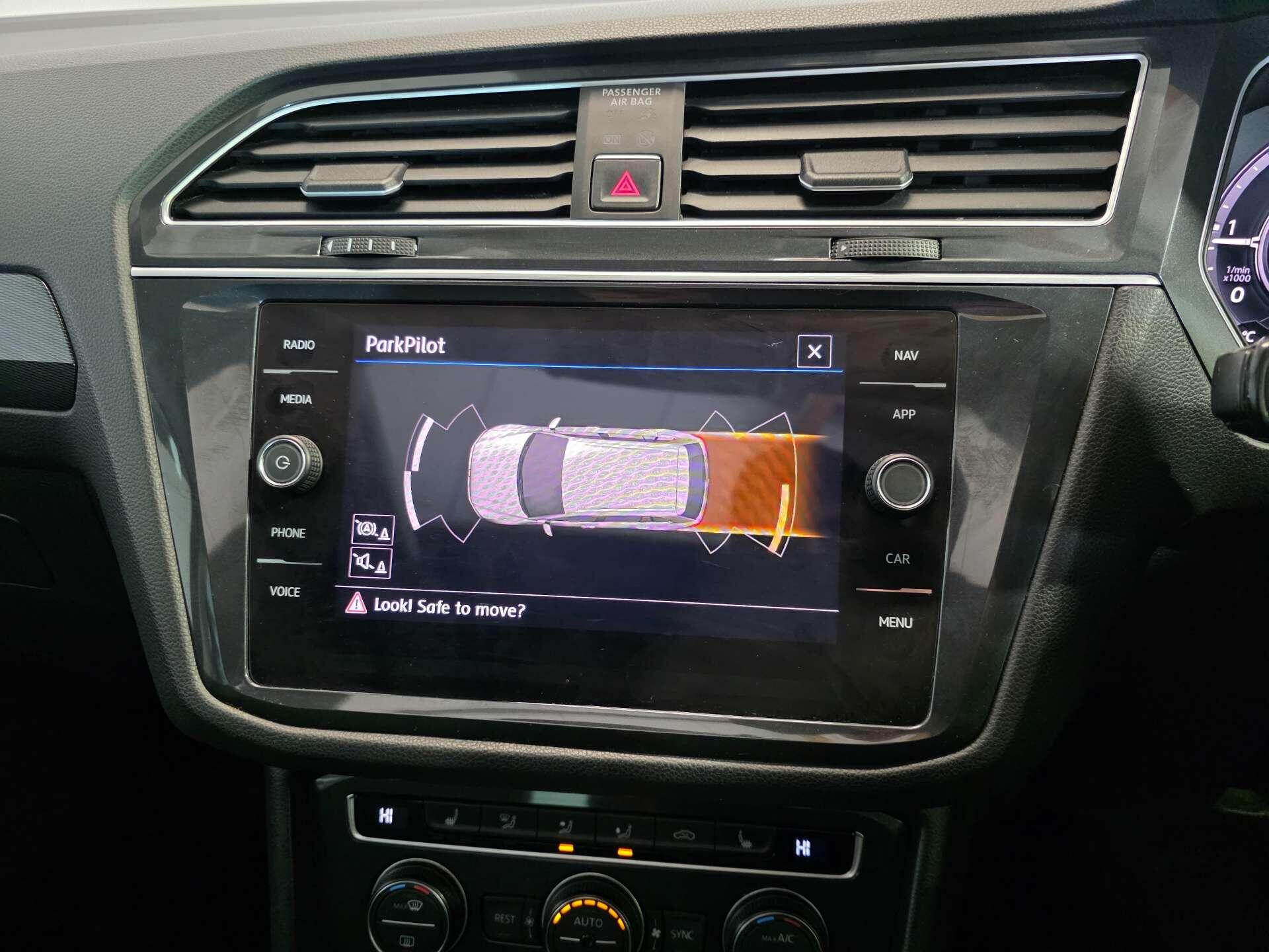 Volkswagen Tiguan view 27