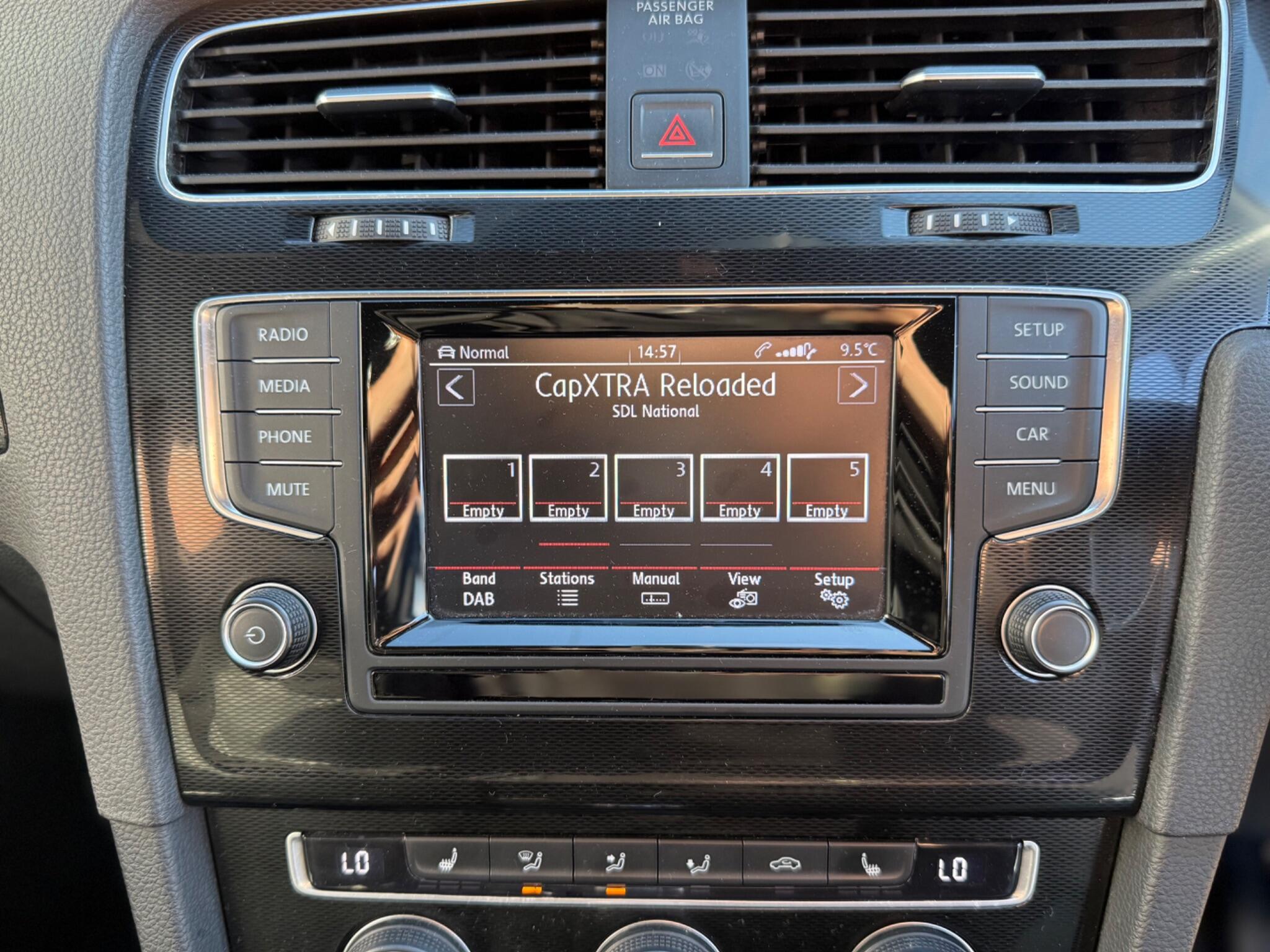Volkswagen Golf view 29