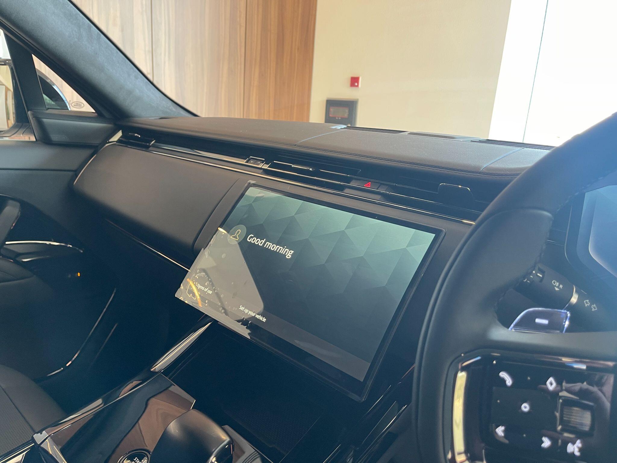 Land Rover Range Rover Sport view 18