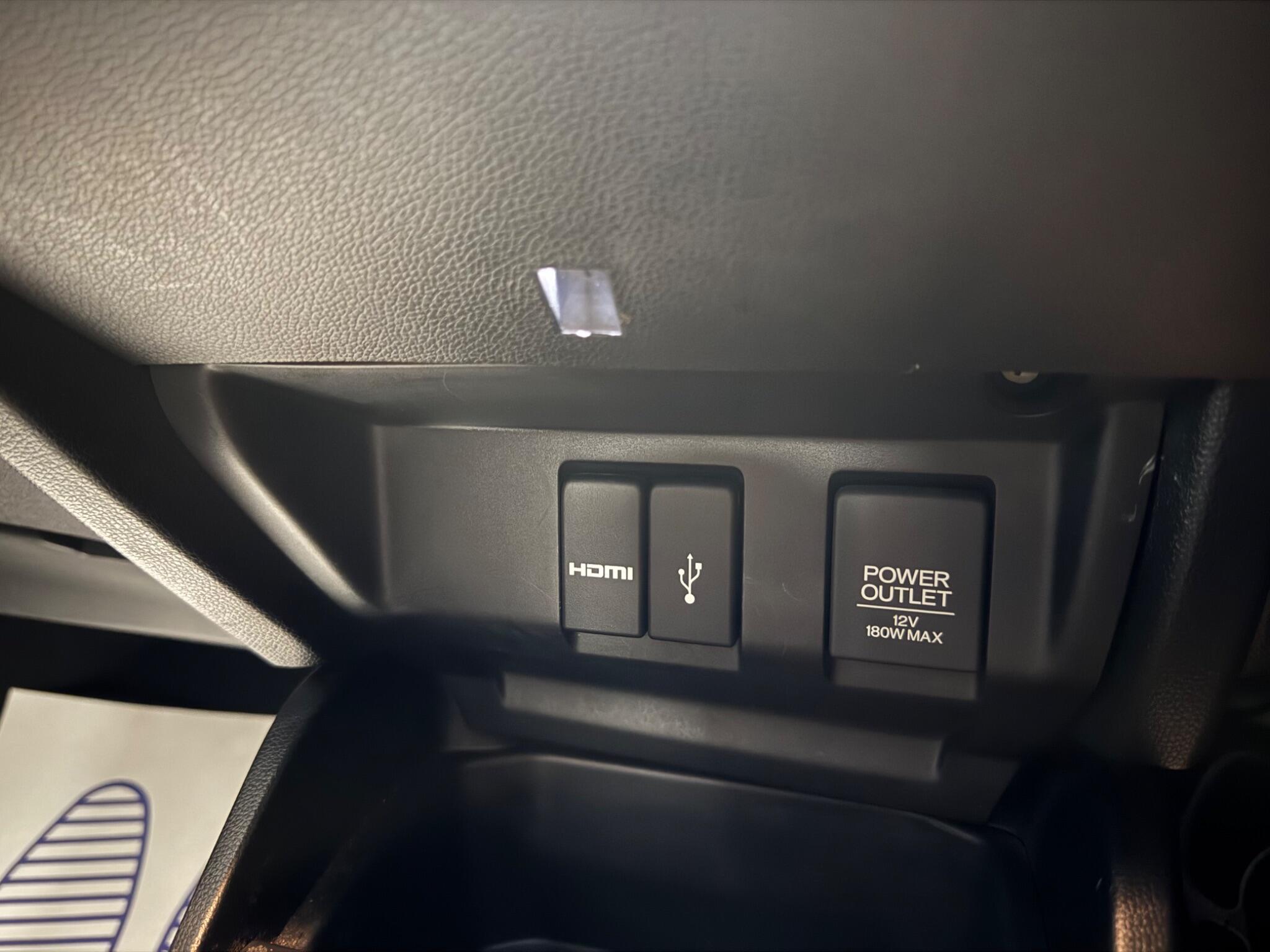 2017 Honda Jazz 1.3 i-VTEC SE CVT Euro 6 (s/s) 5dr • 52,600 miles image 36