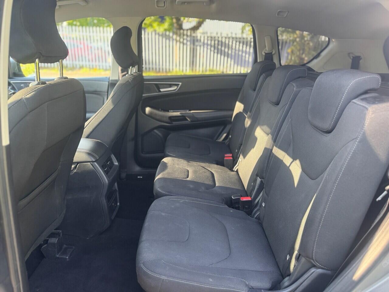 Ford S-Max view 15