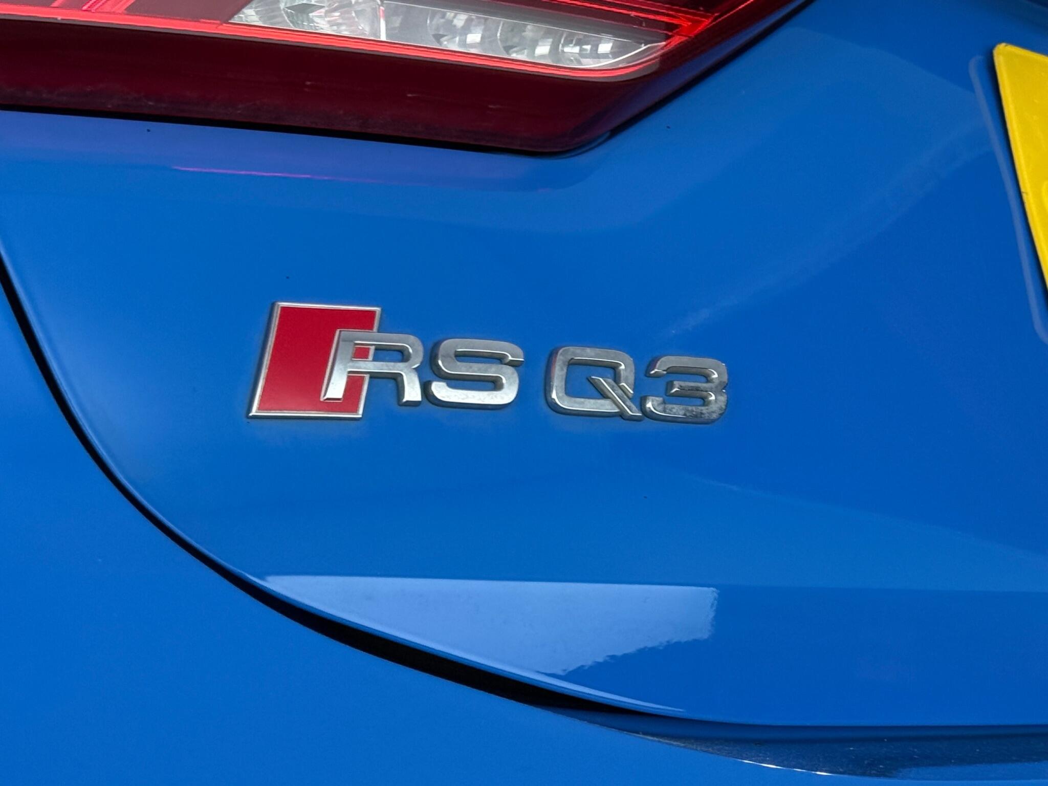 Audi RS Q3 view 13