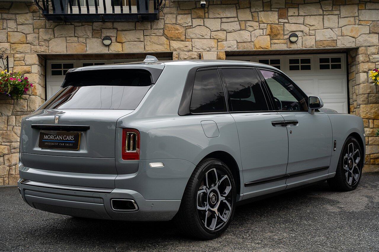 Rolls-Royce Cullinan view 19