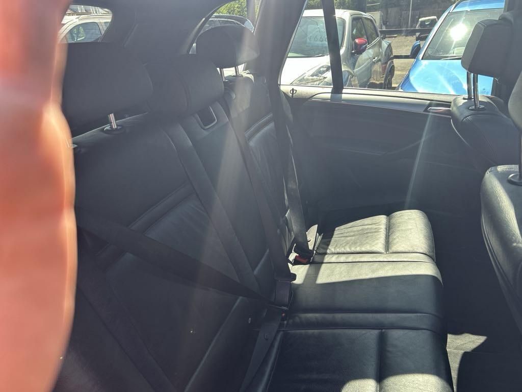 BMW X5 view 12