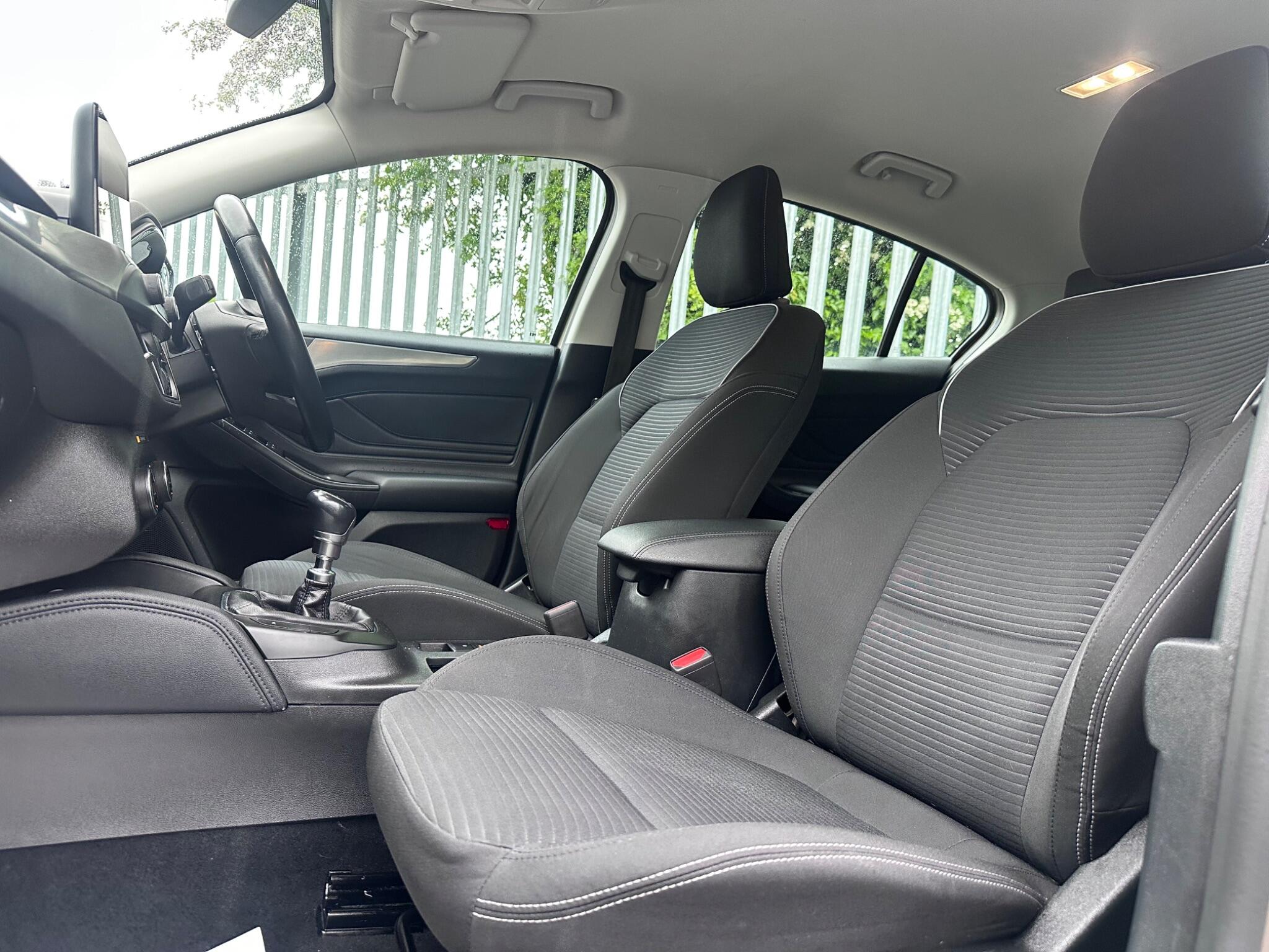 2019 Ford Focus image 42